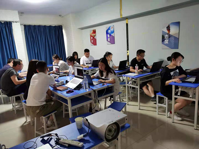 造價(jià)人員如何突破瓶頸、提升能力、實(shí)現(xiàn)崗位快速晉升呢?
